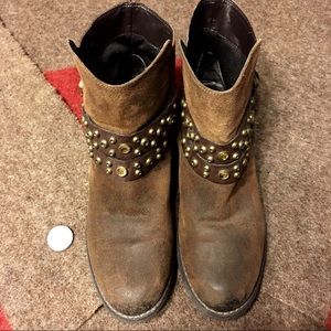 Guess Sabra Brown Suede Rhinestones Studde…